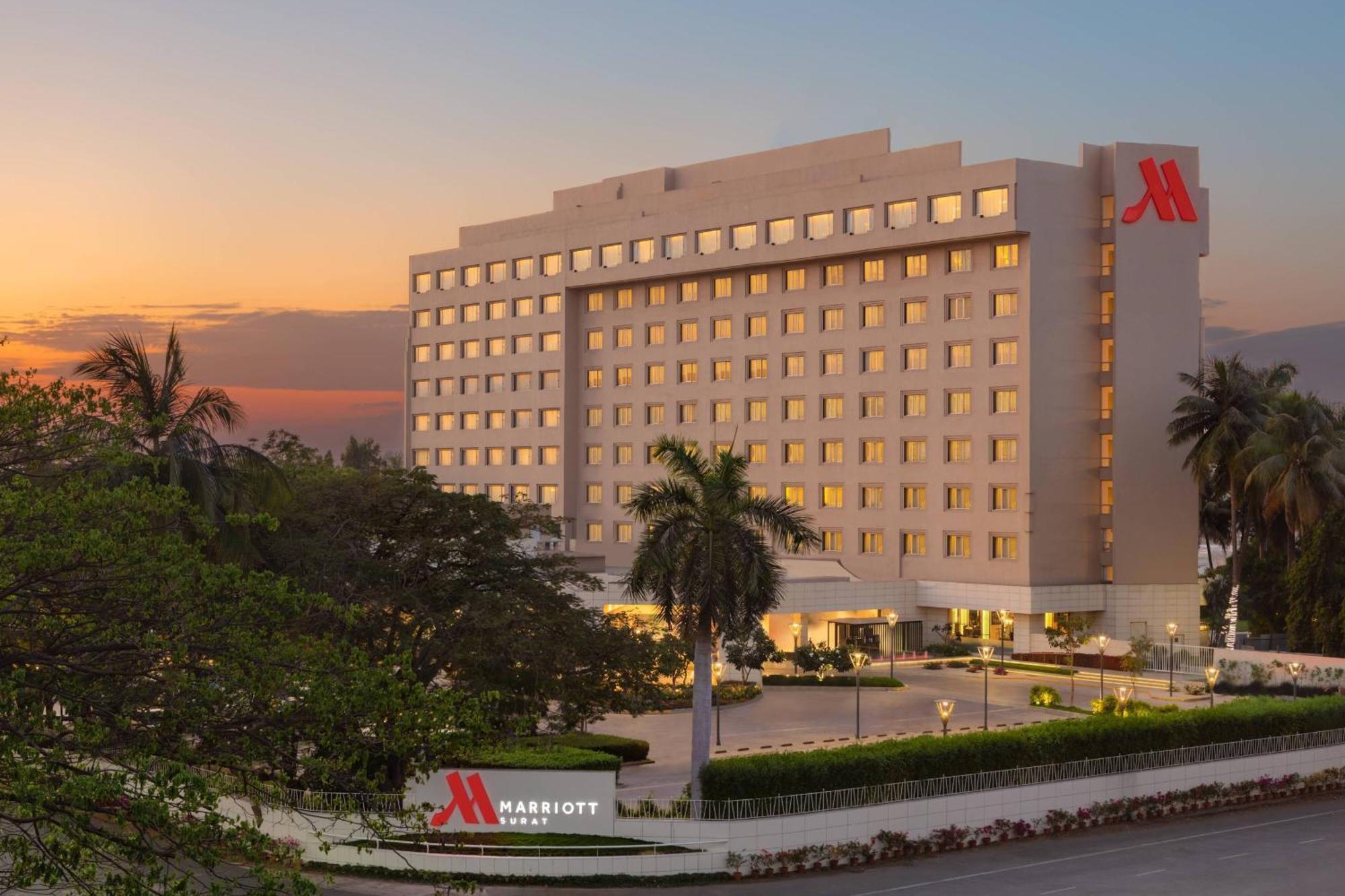 Surat Marriott Hotel Εξωτερικό φωτογραφία